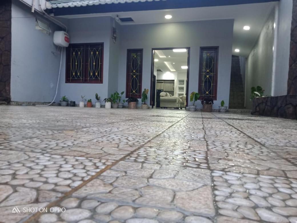 Villa Zamrud Avane Sampal Ngoại thất bức ảnh